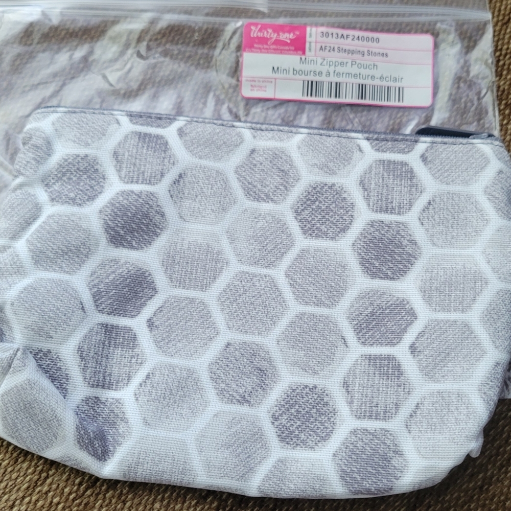 Thirty-one Mini Zipper Pouch- Stepping Stones